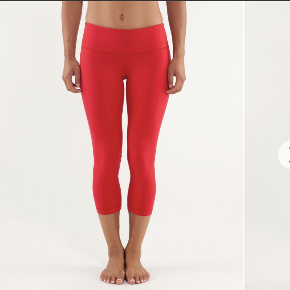 Lululemon Wunder Under Crop Currant like new